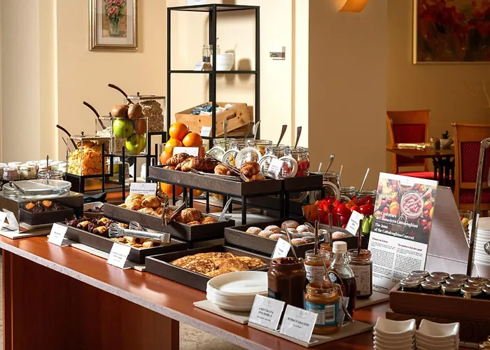 Phi Hotel Astoria