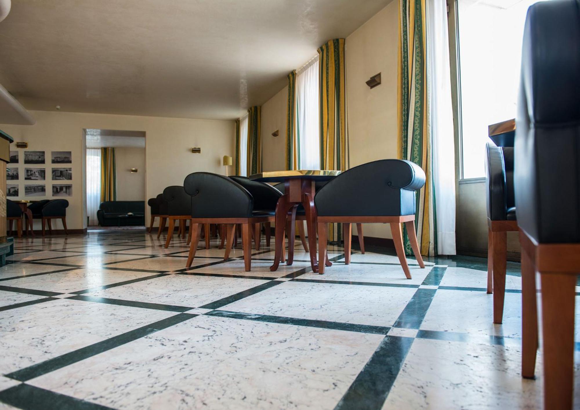 Phi Astoria Hotel