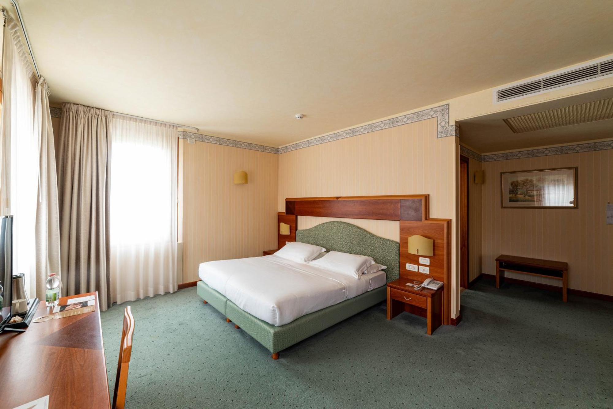 Phi Astoria Hotel Susegana