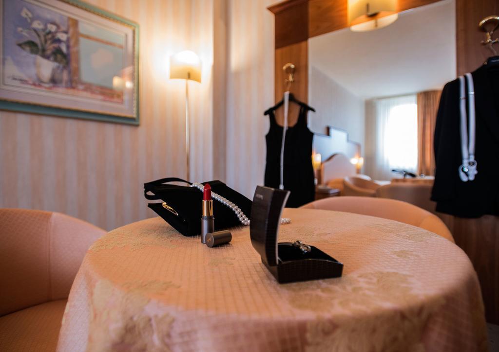 Phi Astoria Hotel